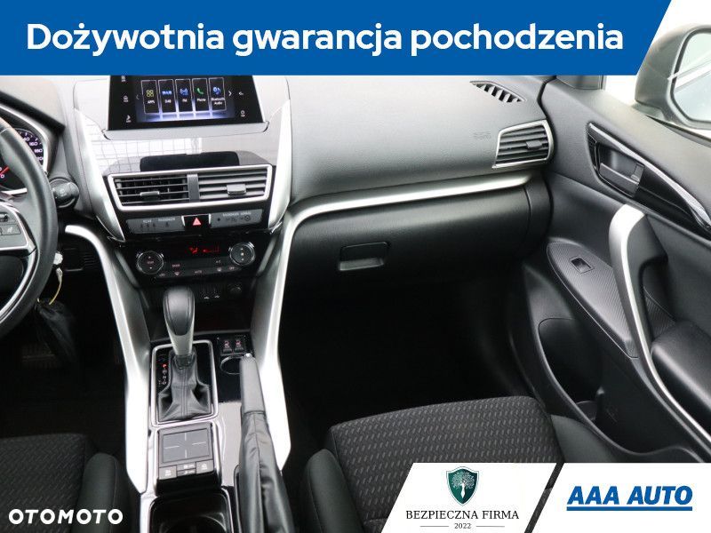Mitsubishi Eclipse Cross - 10