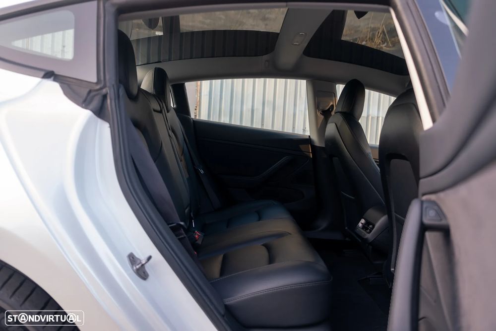 Tesla Model 3 Long Range Tração Integral - 33