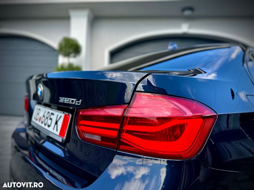 BMW Seria 3 320d Aut. xDrive Luxury Line - 38