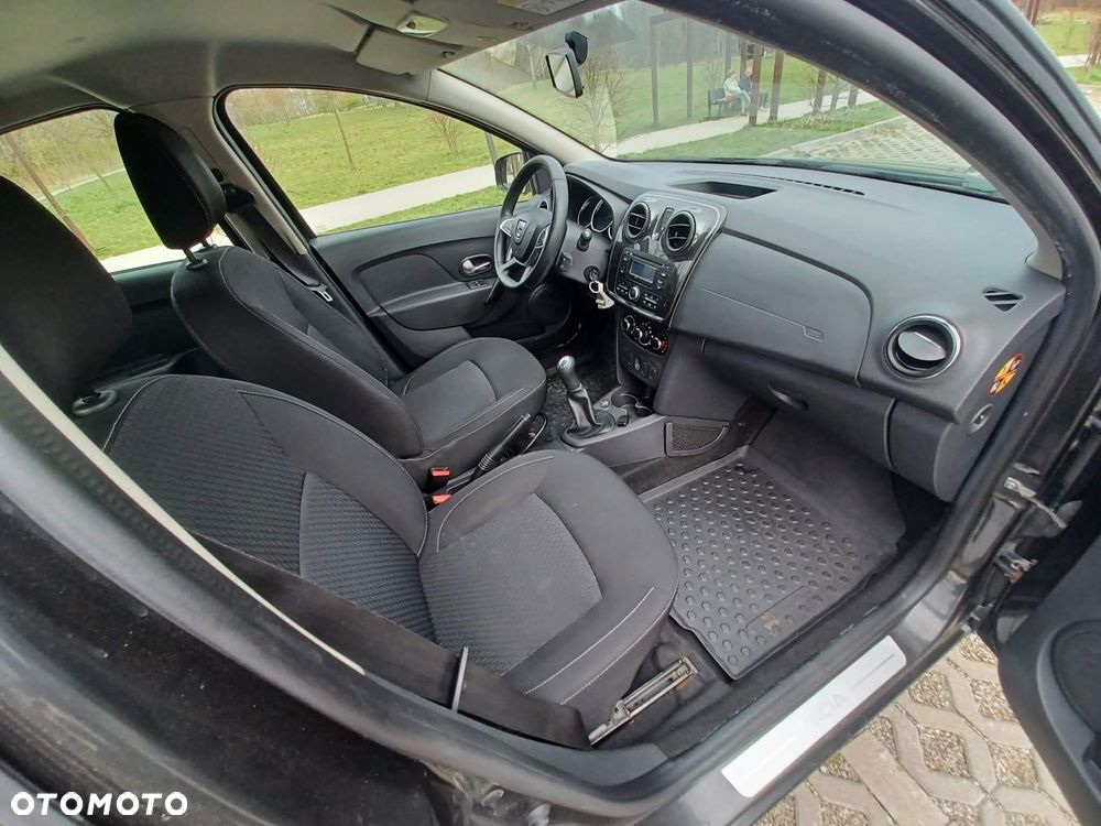 Dacia Logan 0.9 TCe Laureate S&S EU6 - 19