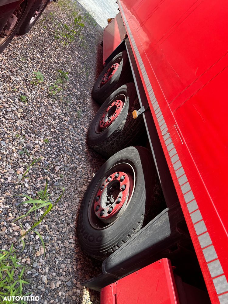 Schmitz Cargobull SKO 24 - 4