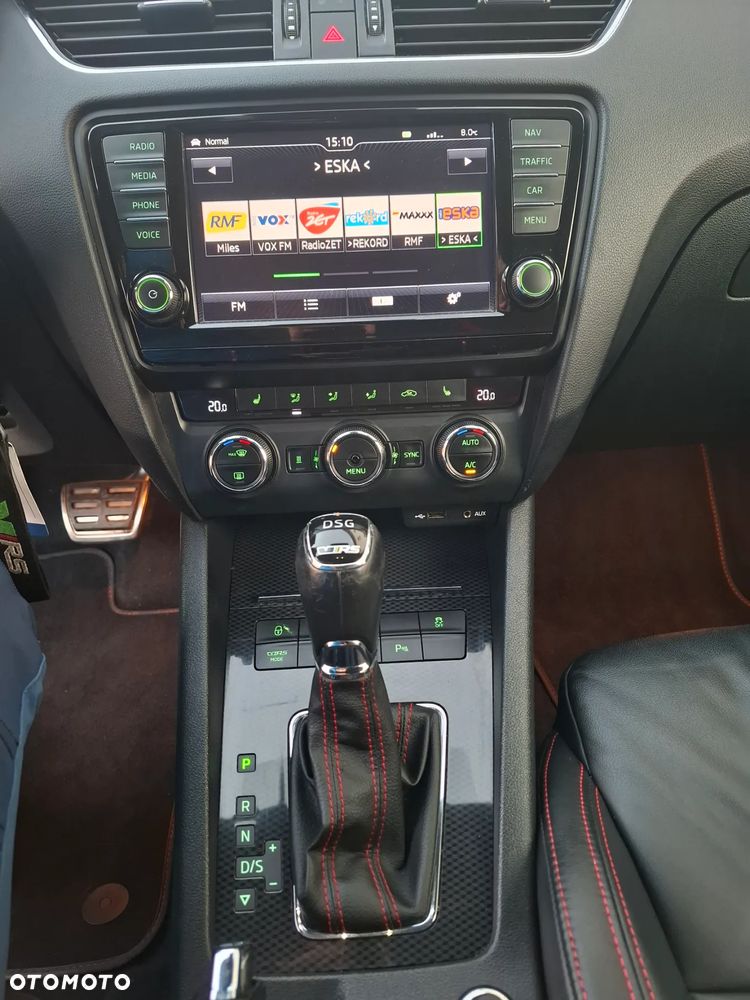 Skoda Octavia 2.0 TDI DSG RS - 20