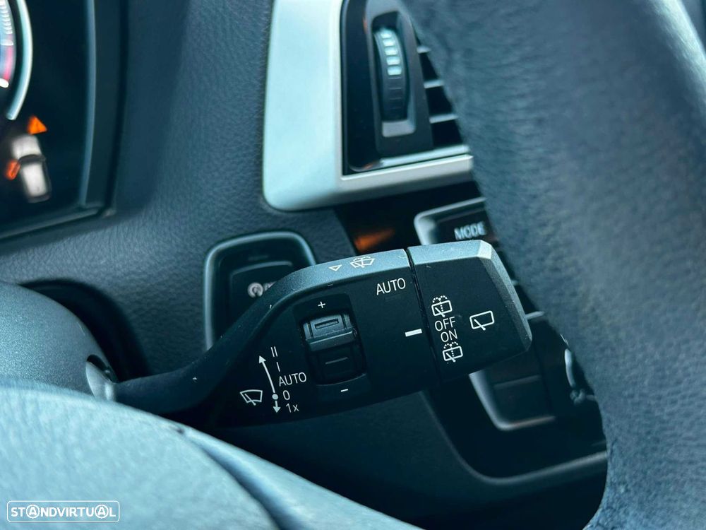 BMW 116 d EfficientDynamics - 12