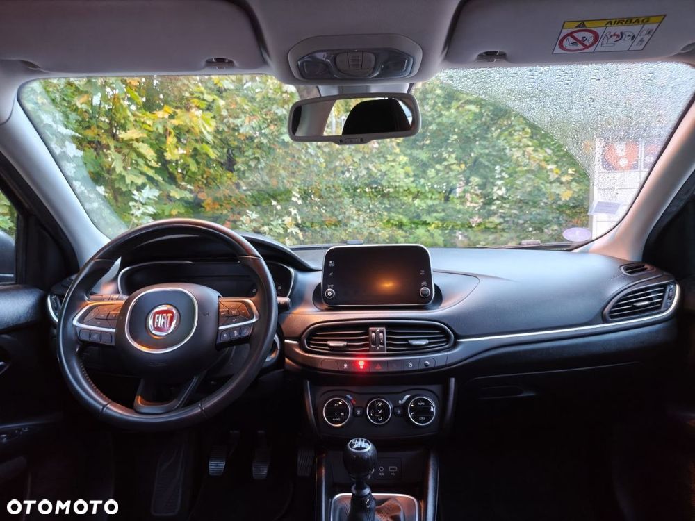 Fiat Tipo 1.4 T-Jet Lounge - 27