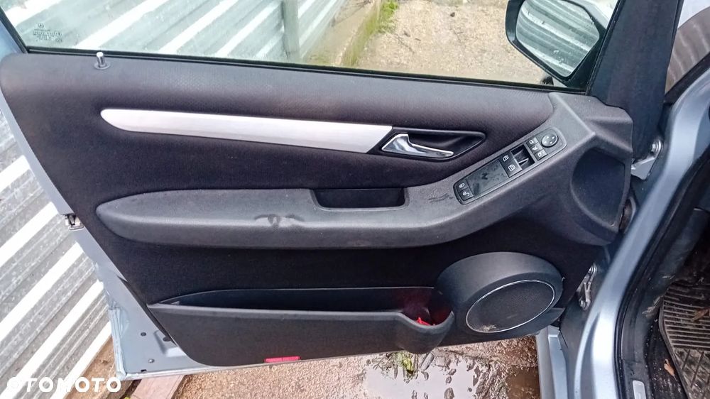 Tylko Części Mercedes w245 t245 B klasa B200 2.0 16v m266.960 136KM 100kW 05r–08r lakier 391 - 7
