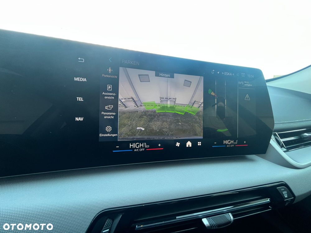 BMW X1 sDrive18d - 13