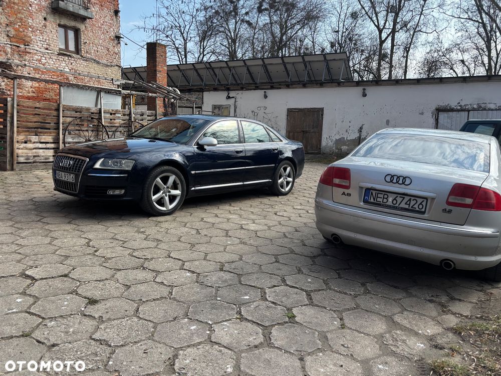 Audi A8 4.2 Quattro - 14