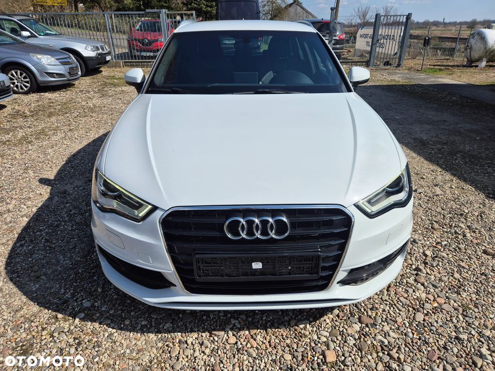 Audi A3 Sportback 2.0 TDI S tronic S line Sportpaket - 2