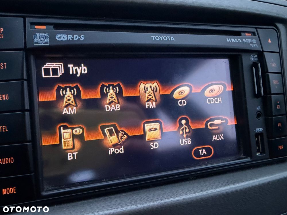 Toyota Avensis 1.8 Sol NAVI - 22