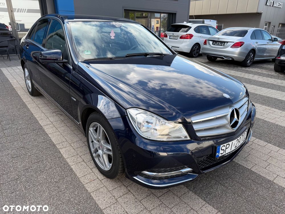 Mercedes-Benz Klasa C 200 CGI Automatik BlueEFFICIENCY Avantgarde - 6
