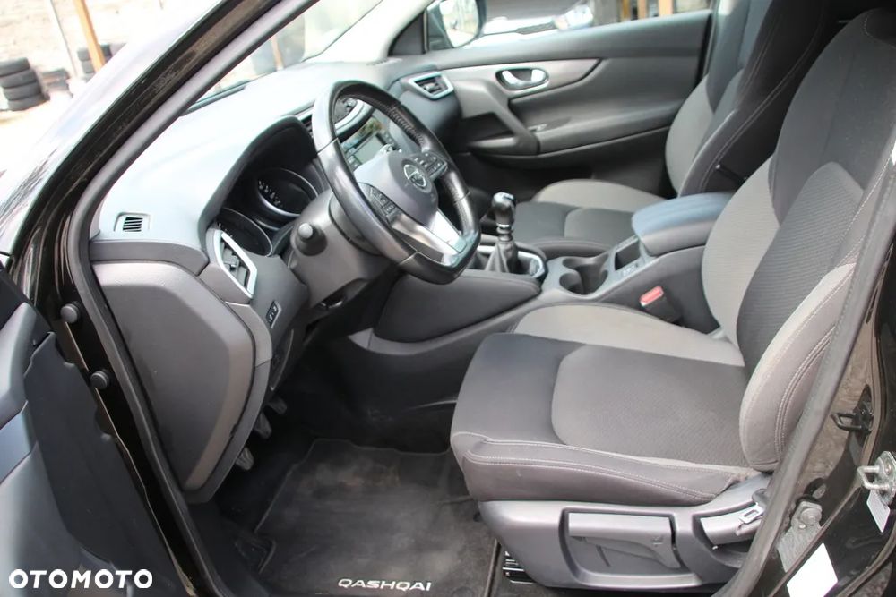 Nissan Qashqai 1.3 DIG-T Tekna - 12