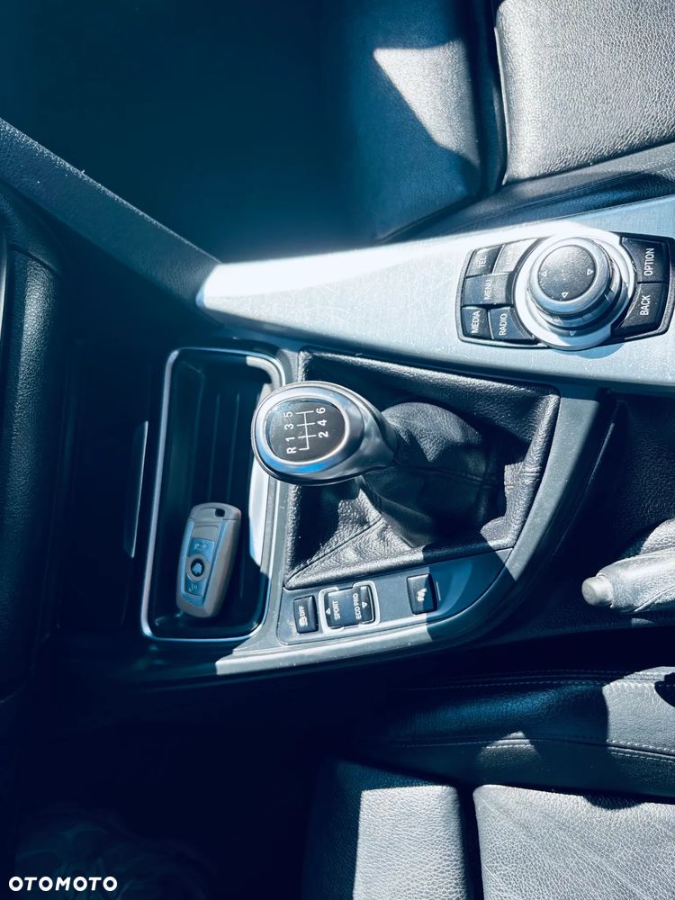 BMW Seria 3 320d - 26