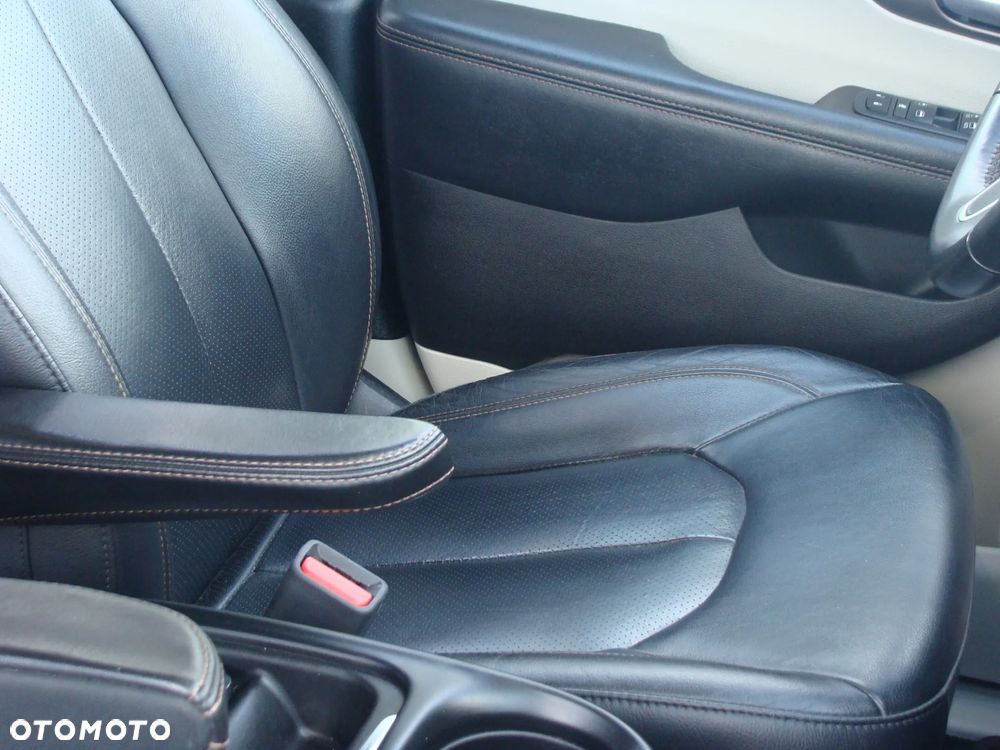 Chrysler Pacifica - 29