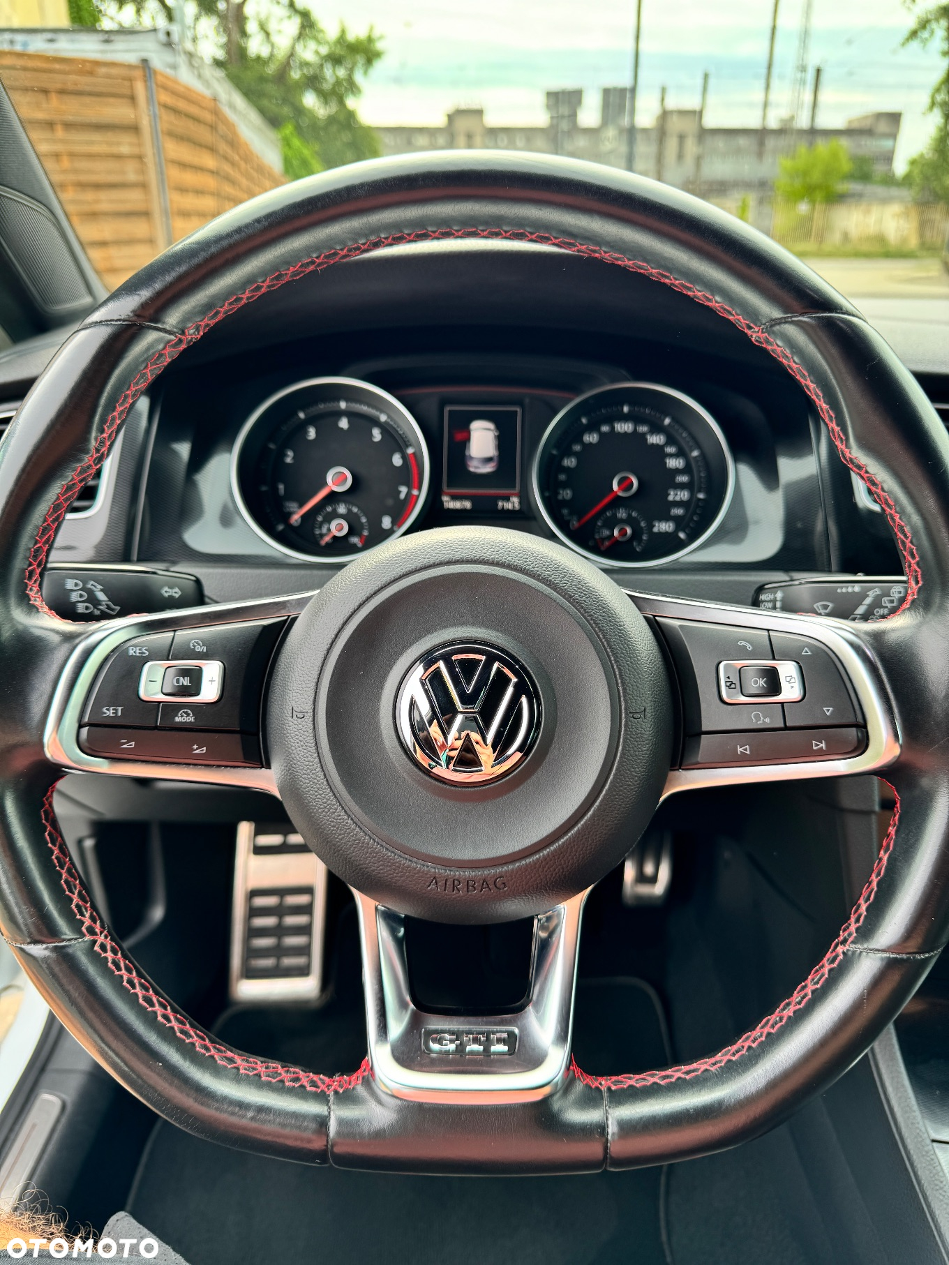 Volkswagen Golf VII 2.0 TSI BMT GTI - 16