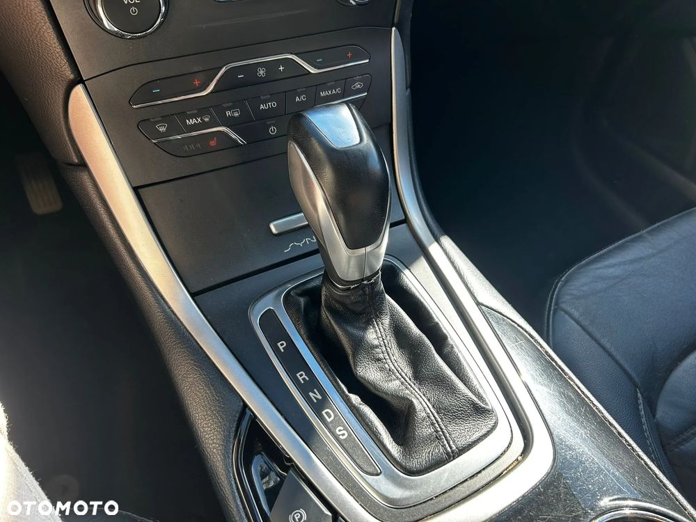 Ford Edge - 22