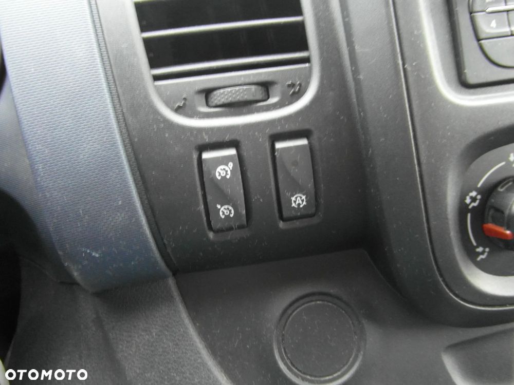 Opel VIVARO L2H2 MAXI - 31