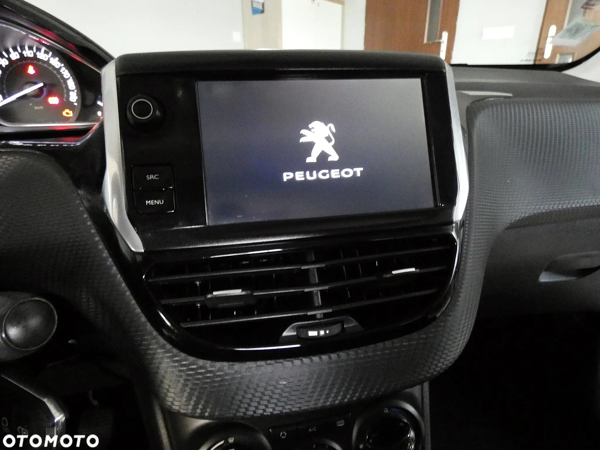 Peugeot 2008 1.6 BlueHDi Crossway S&S - 31