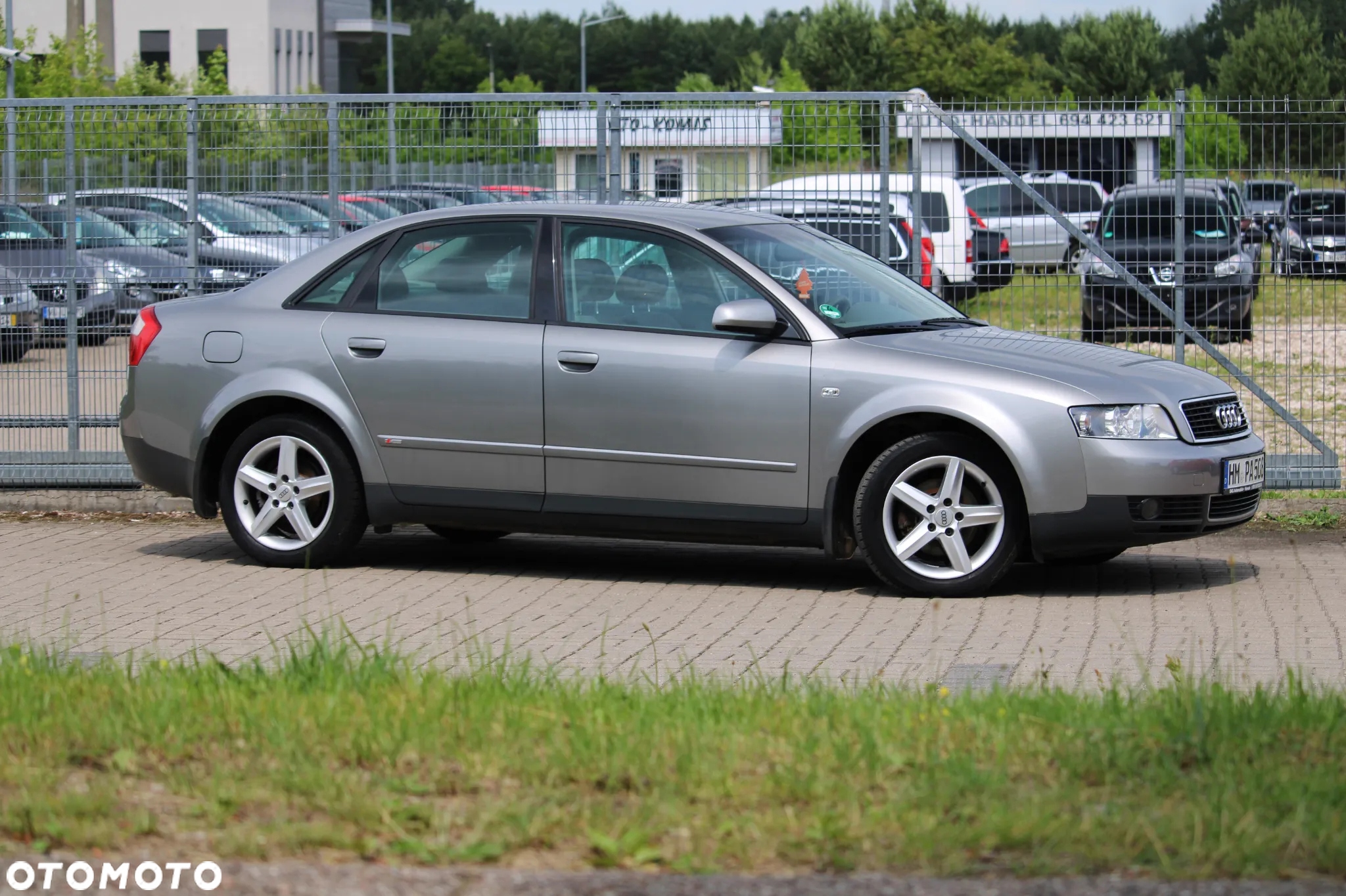 Audi A4 1.6 - 8
