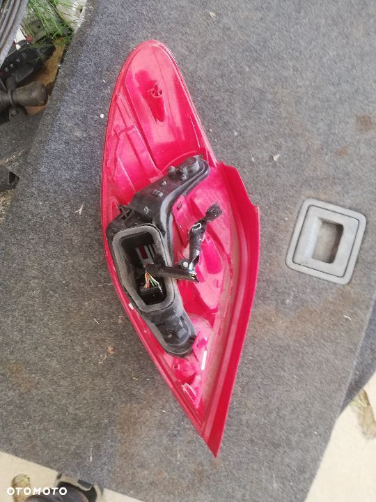 PEUGEOT 207 LIFT LAMPA TYŁ PRAWA EUROPA - 2