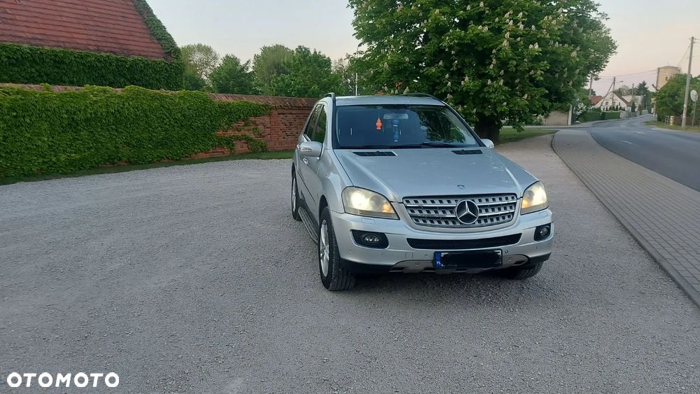 Mercedes-Benz ML - 1