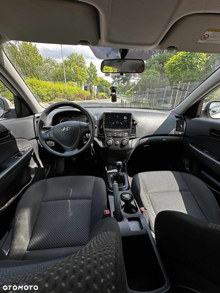 Hyundai i30 1.6 CRDi Base + - 11