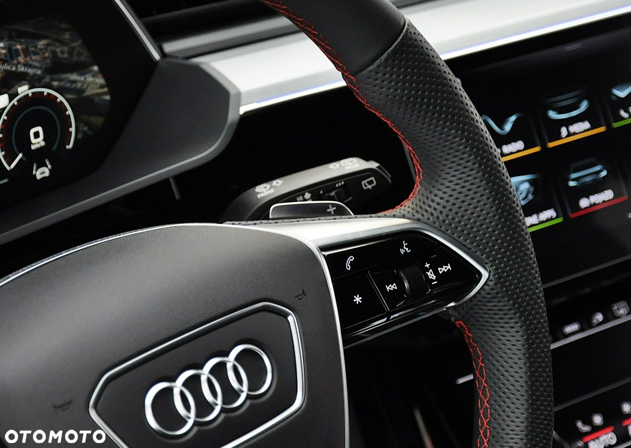 Audi Q8 - 27
