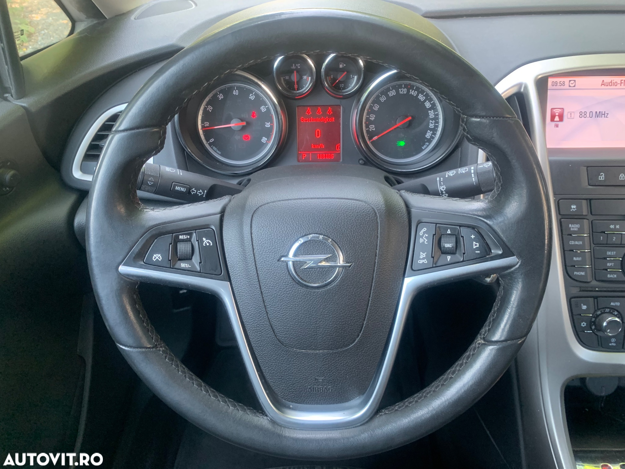 Opel Astra 1.6 Automatik Design Edition - 8