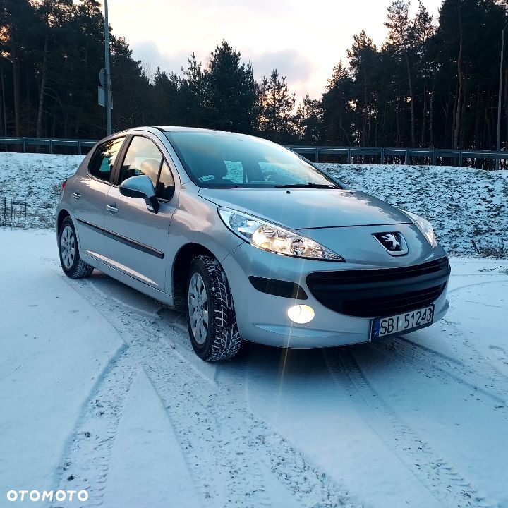 Peugeot 207 1.4 16V Presence - 4