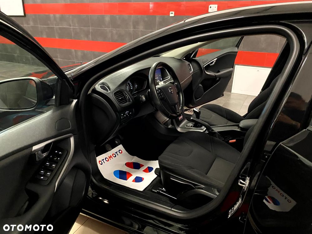 Volvo V40 D2 Drive-E Summum - 13