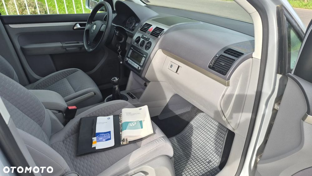 Volkswagen Touran 1.9 TDI Q-Line - 7