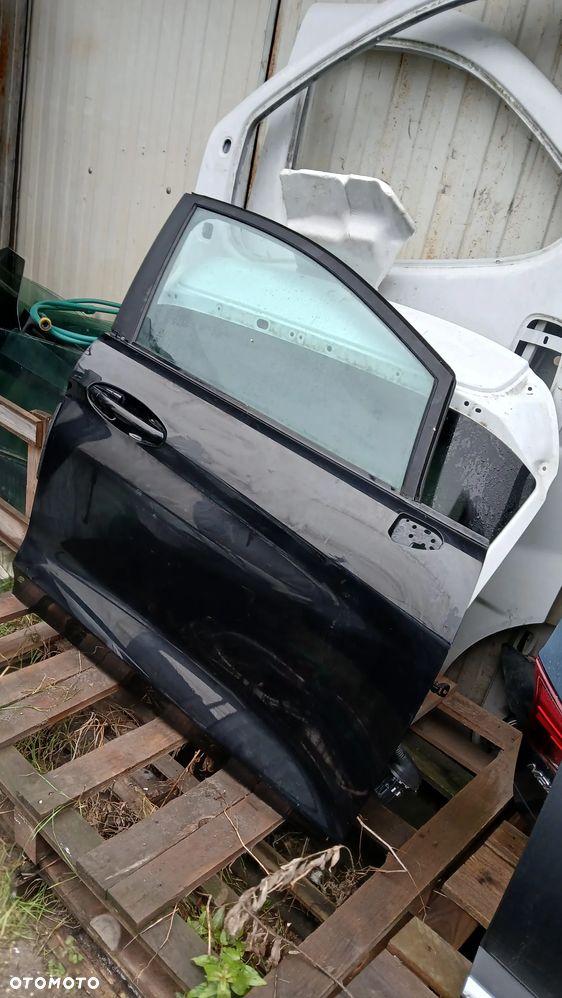 Ford Fiesta MK8 2017 3D drzwi przód prawe kolor DK XH - 2