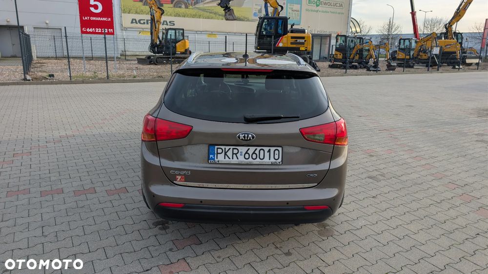 Kia Ceed - 5