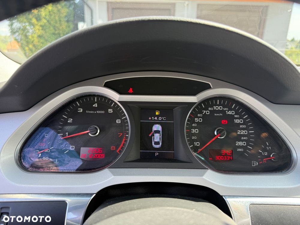 Audi A6 - 24