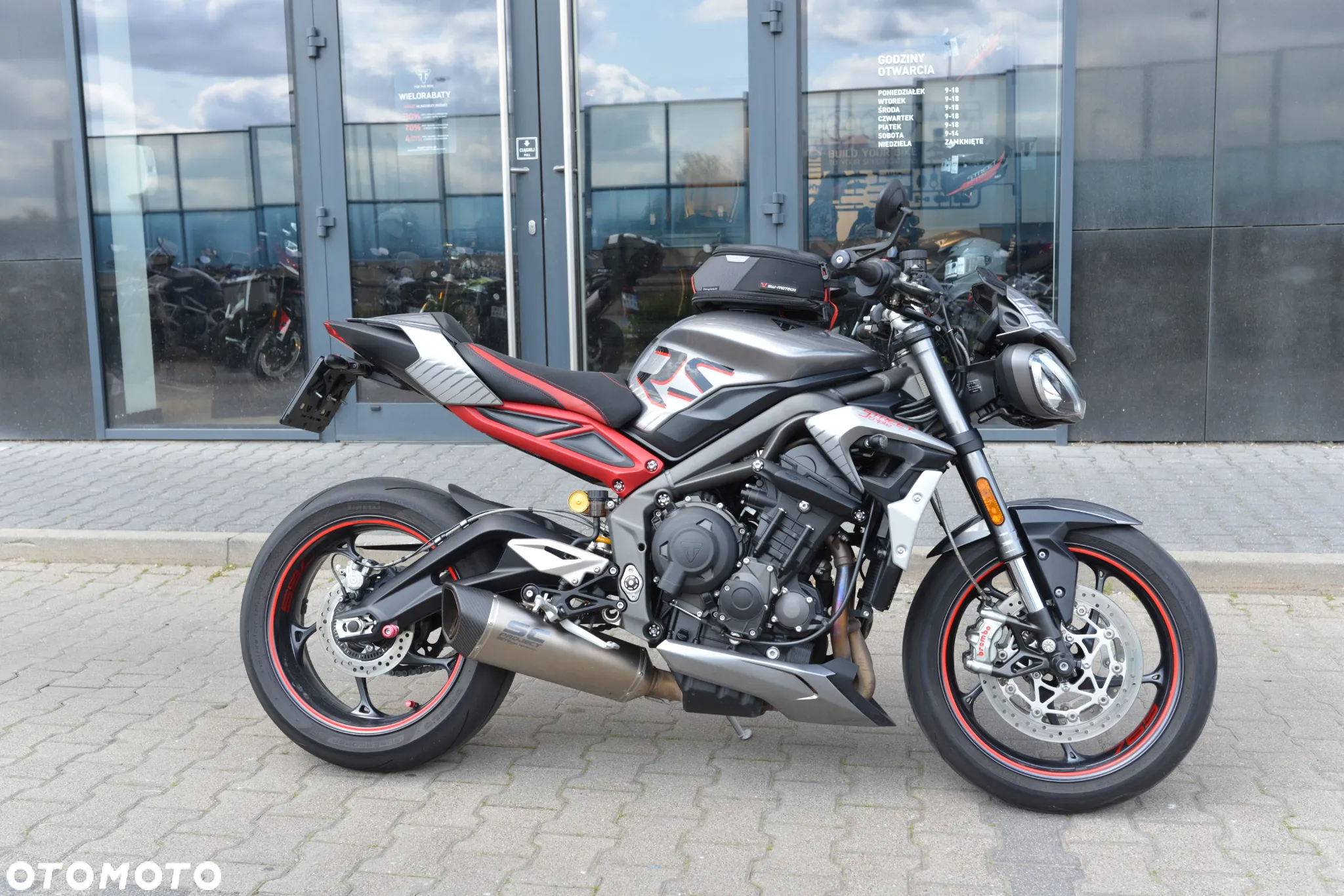 Triumph Street Triple - 20