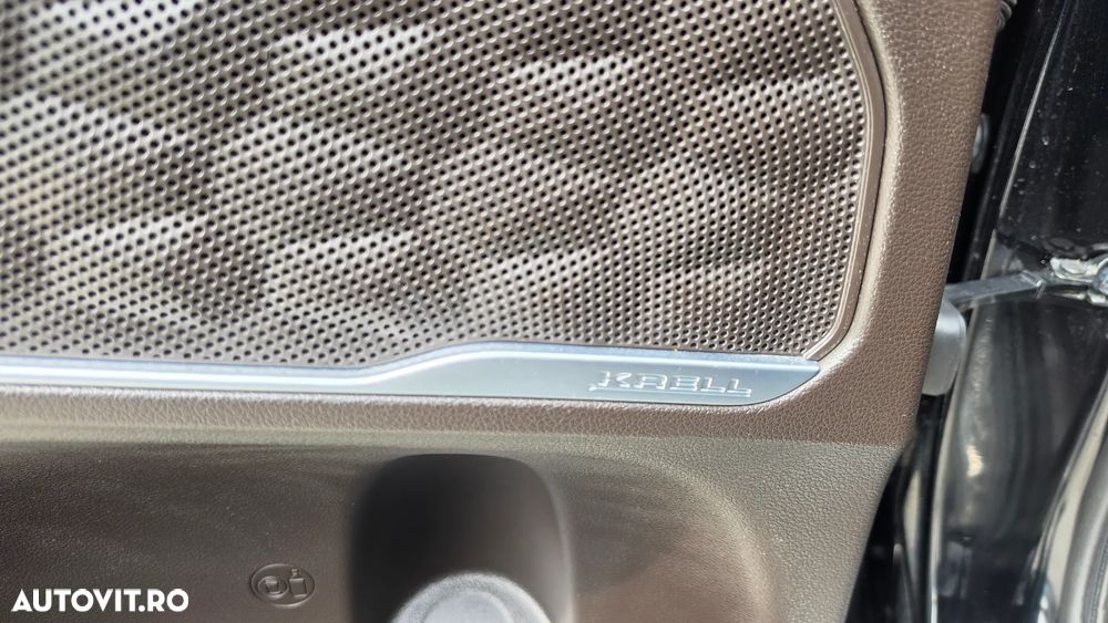 Hyundai Santa Fe 1.6 HEV 2WD Signature - 19