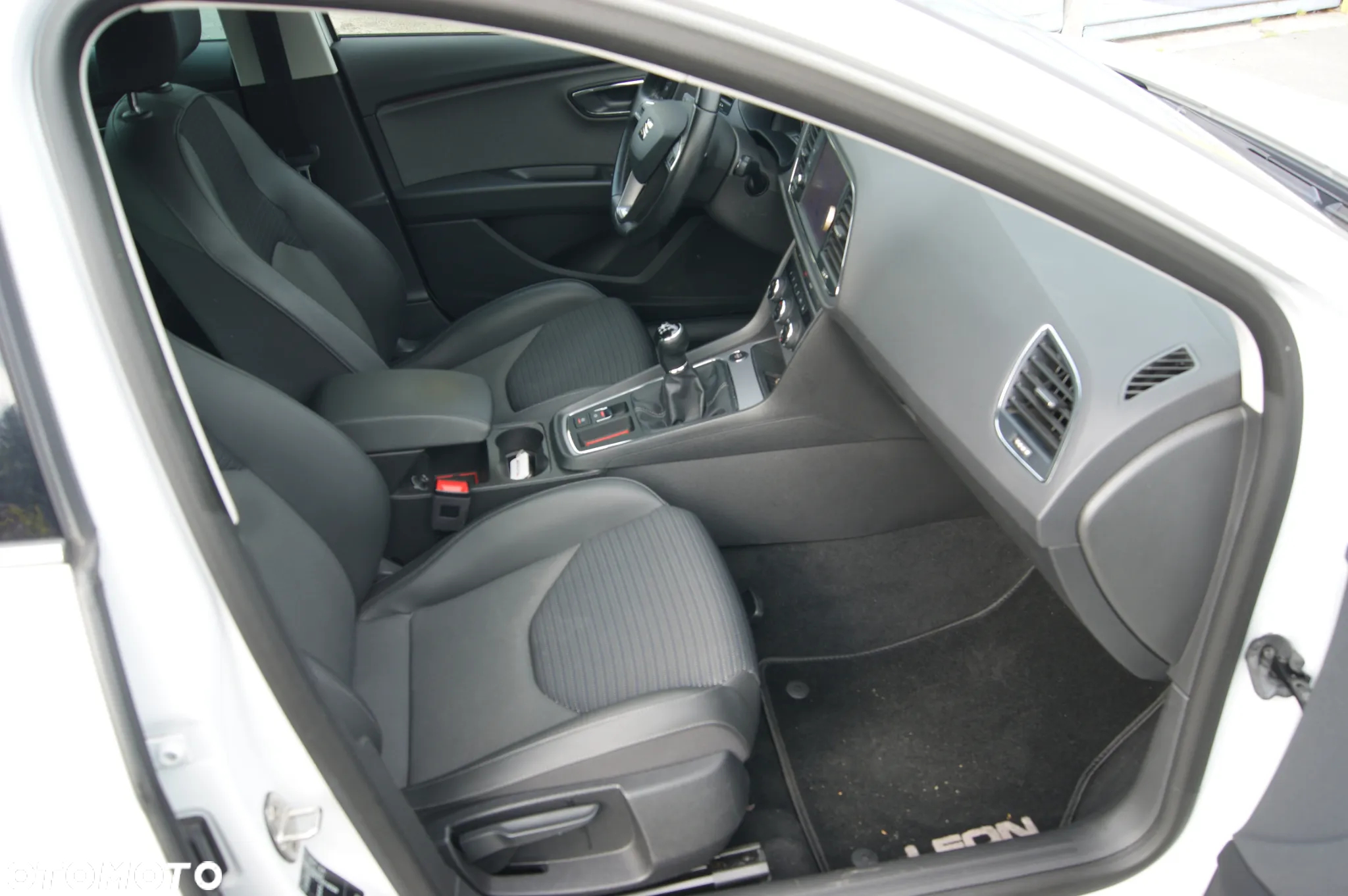 Seat Leon 1.5 TSI ACT OPF Xcellence Plus - 11