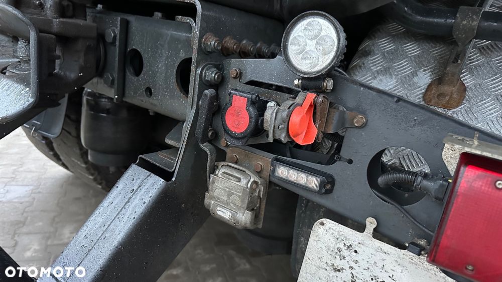 Mercedes-Benz Arocs - 14