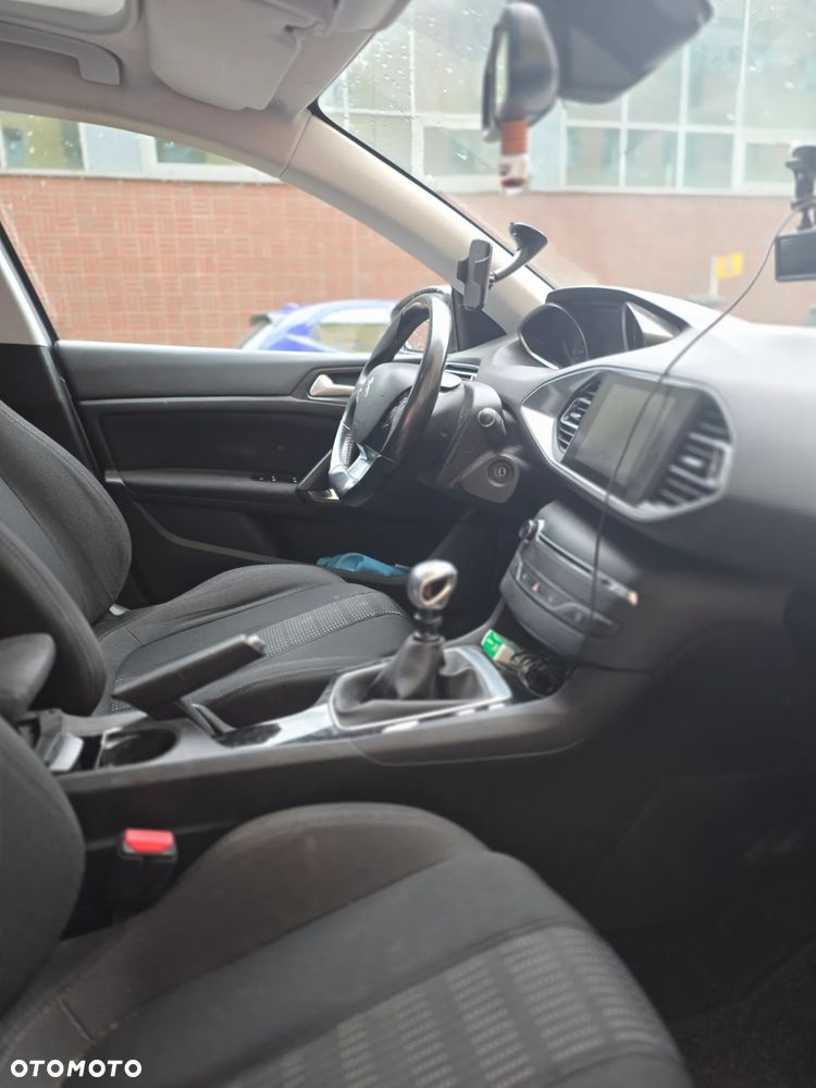 Peugeot 308 1.6 BlueHDi Active S&S - 9