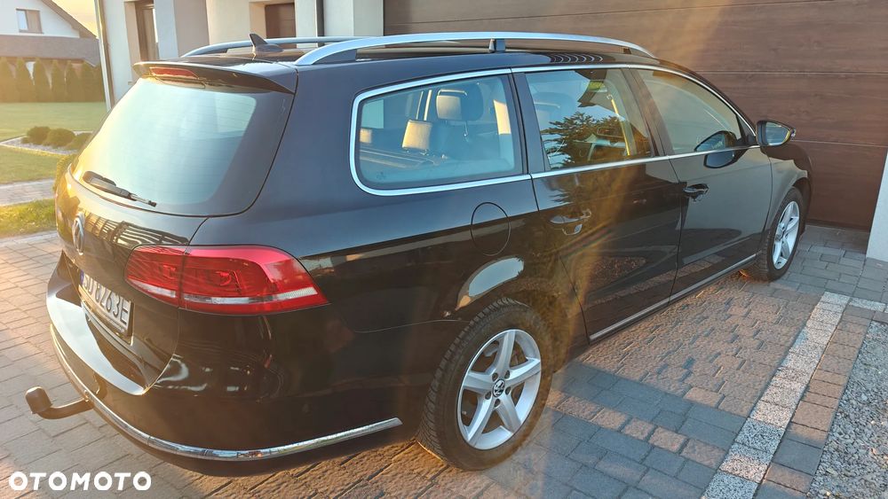 Volkswagen Passat 2.0 TDI DPF Highline - 9