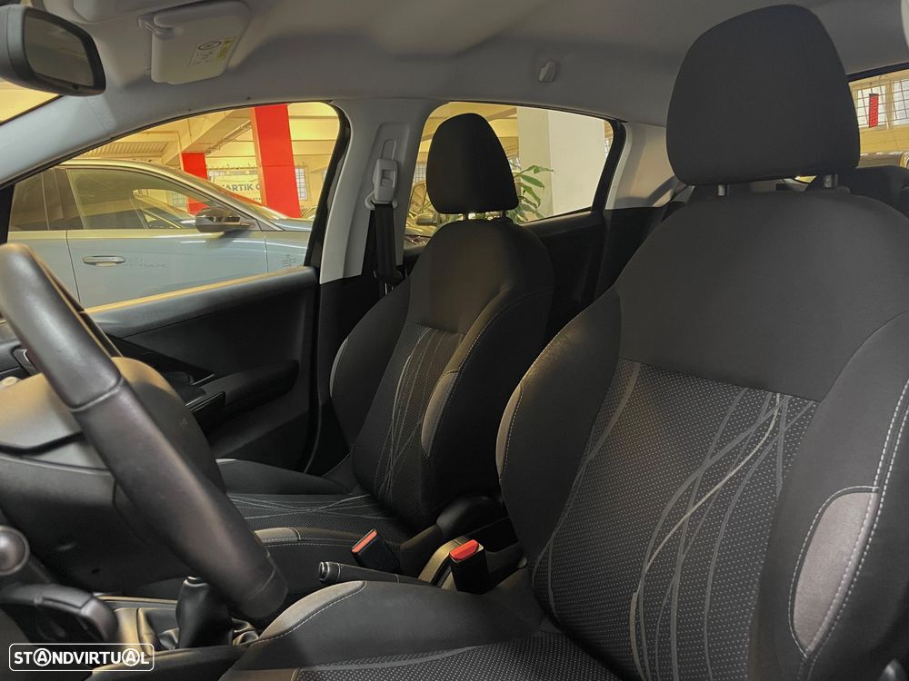 Peugeot 208 1.2 VTi Active - 19