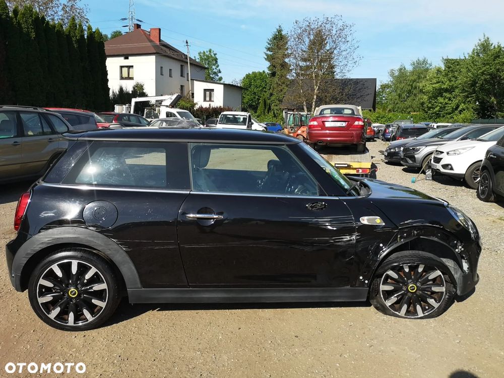 MINI Cooper SE - 12