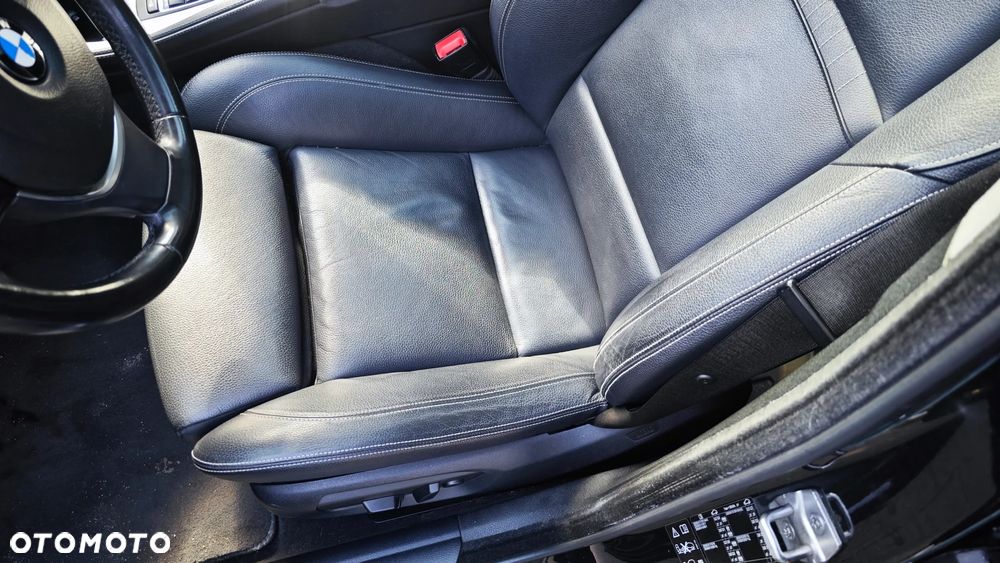 BMW Seria 5 520d xDrive Luxury Line - 11