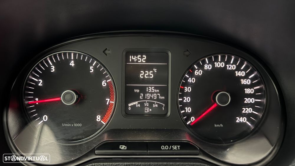 VW Polo 1.2 Confortline - 19