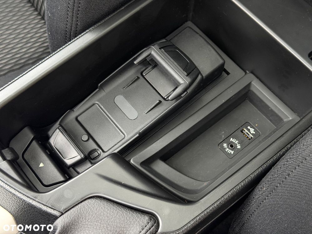 BMW Seria 1 116d - 28