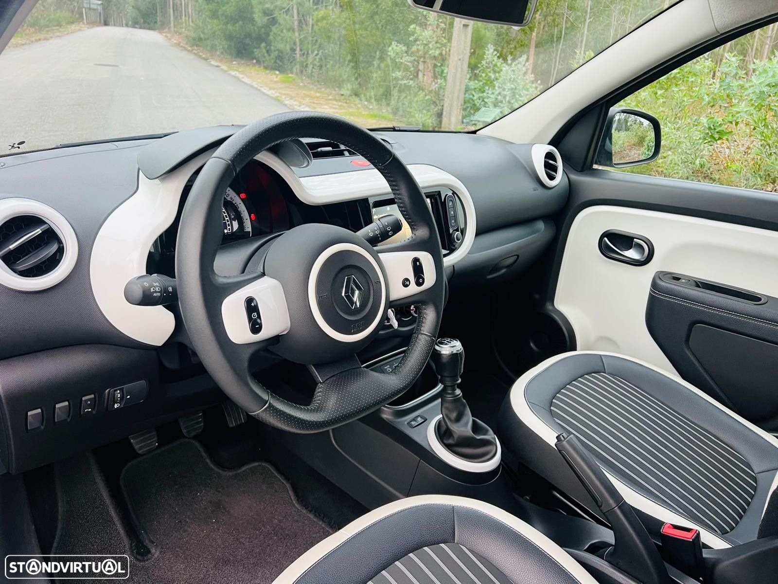 Renault Twingo 0.9 TCe Exclusive - 23