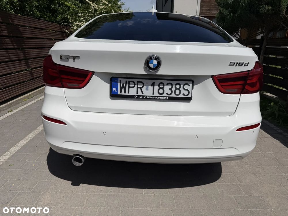 BMW Seria 3 318d - 10