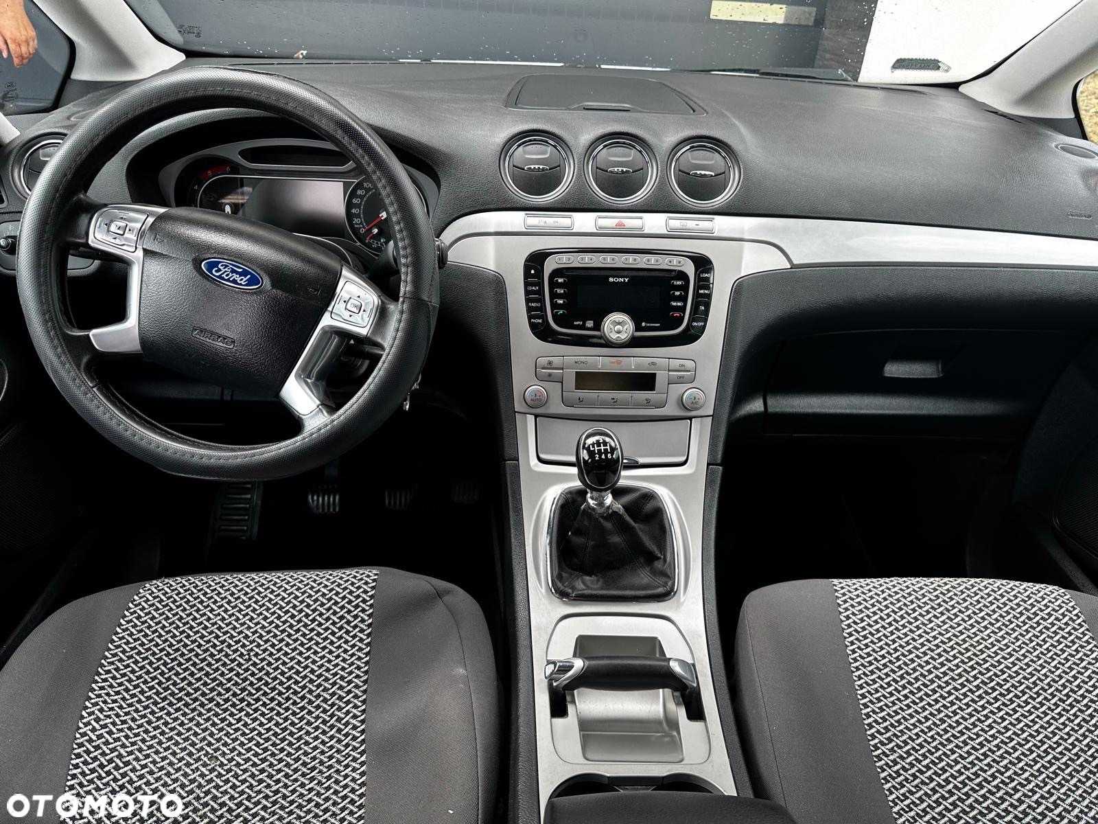 Ford Galaxy 2.0 TDCi DPF Ghia - 7