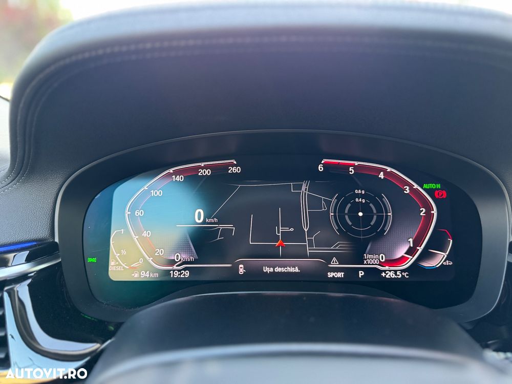 BMW Seria 5 530d xDrive AT MHEV - 30