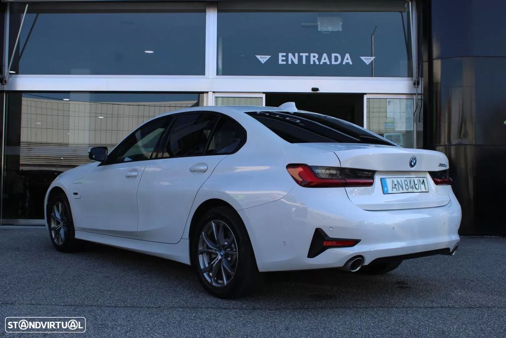 BMW 320 e Aut. Sport Line - 2