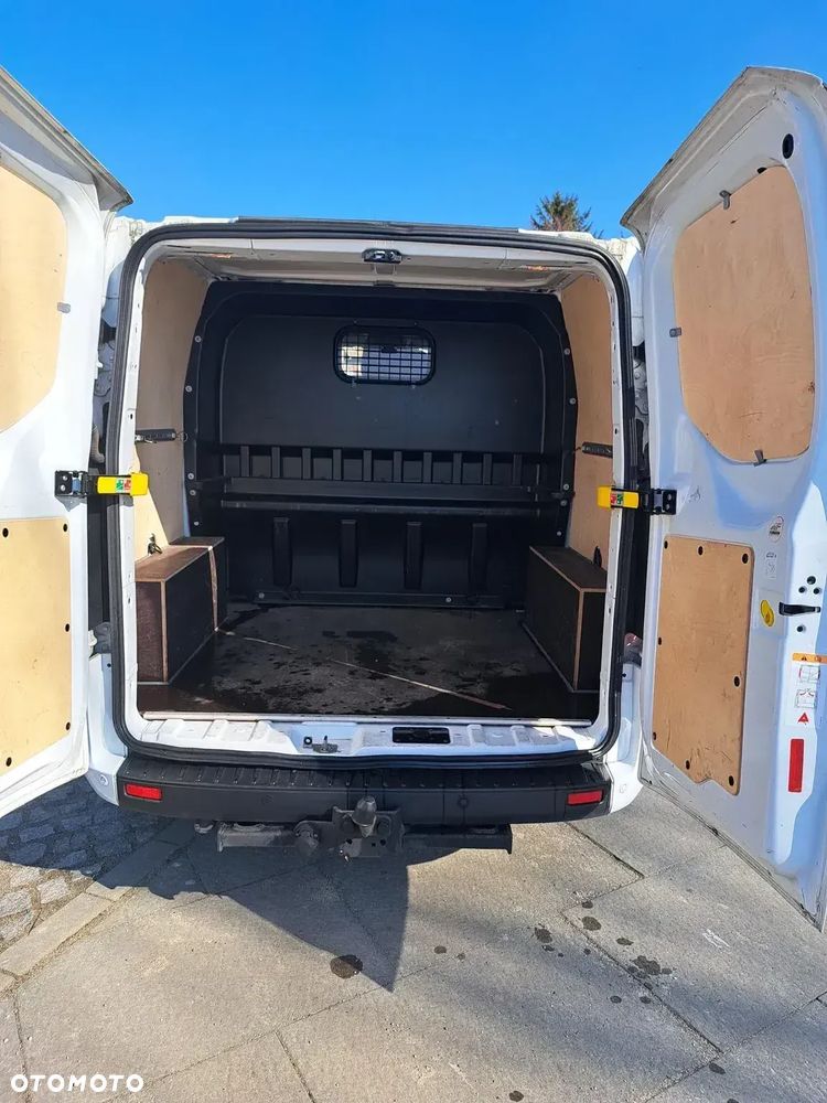 Ford Transit Custom - 12